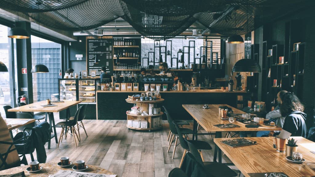 Checklist complet pentru deschiderea unei cafenele de la zero